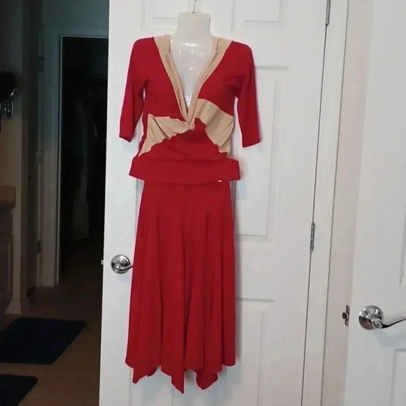 💙🏍skirt set with color block top🎉 - Picture 9 of 11